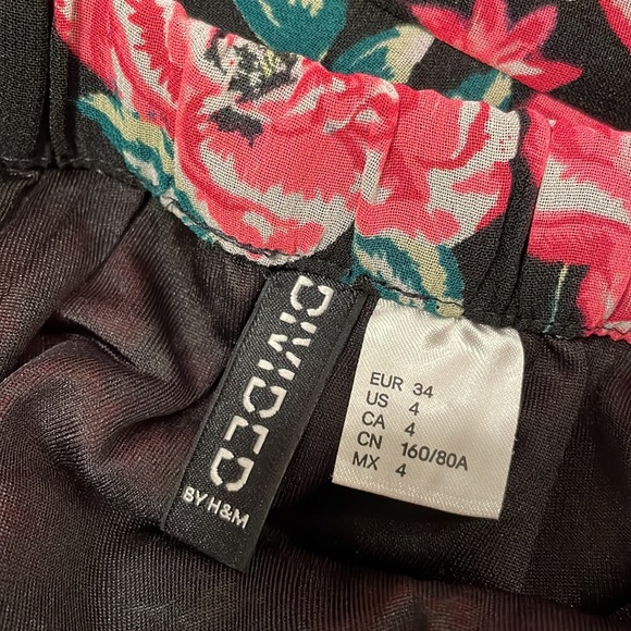 H&M floral chiffon maxi dress, US 4 - Picture 3 of 4